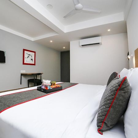 Townhouse Sohna Road 2 Hotel Gurgaon Ngoại thất bức ảnh