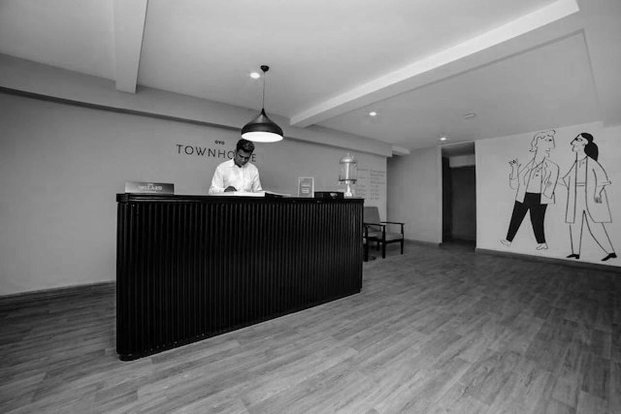 Townhouse Sohna Road 2 Hotel Gurgaon Ngoại thất bức ảnh