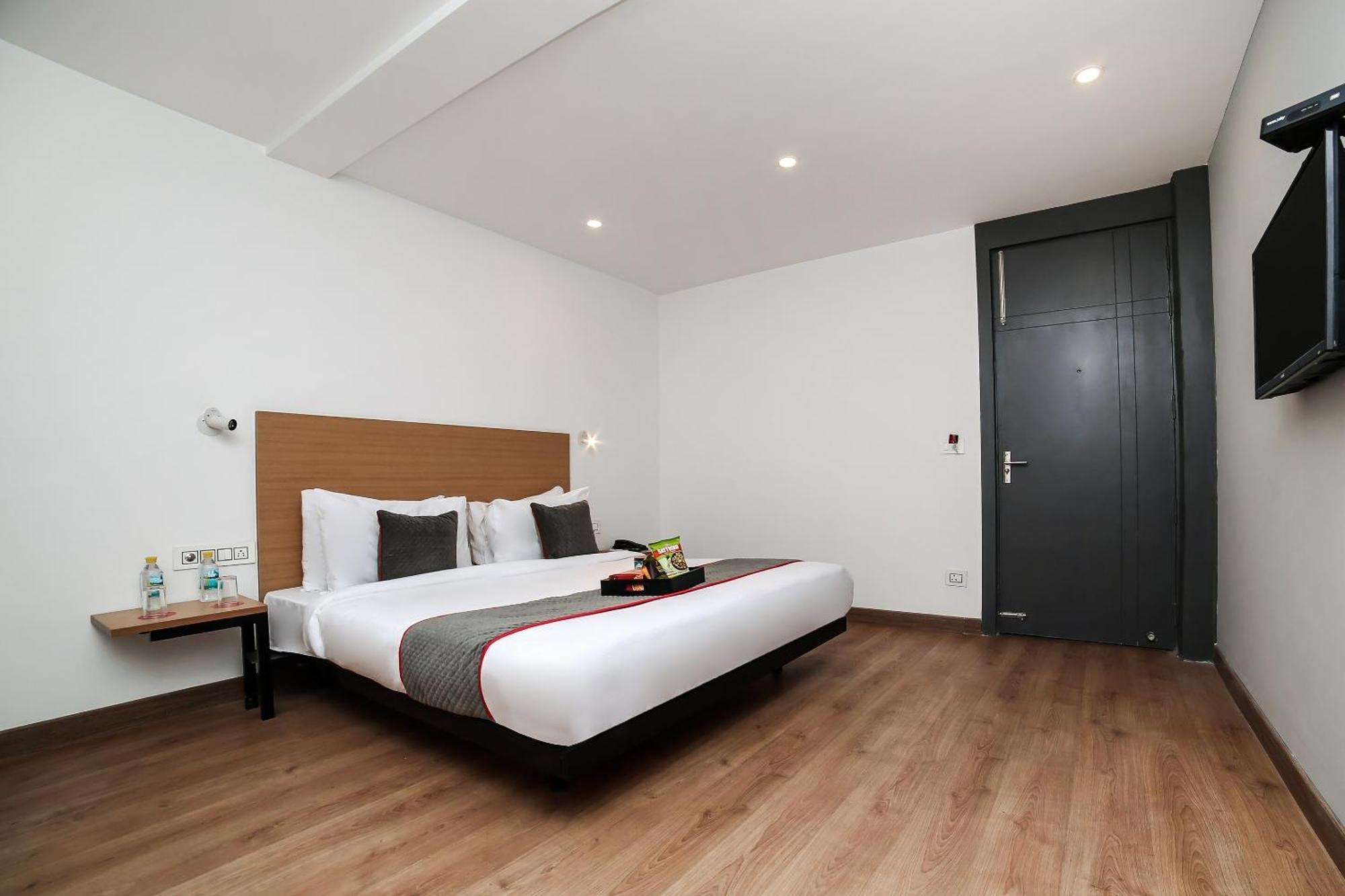 Townhouse Sohna Road 2 Hotel Gurgaon Ngoại thất bức ảnh
