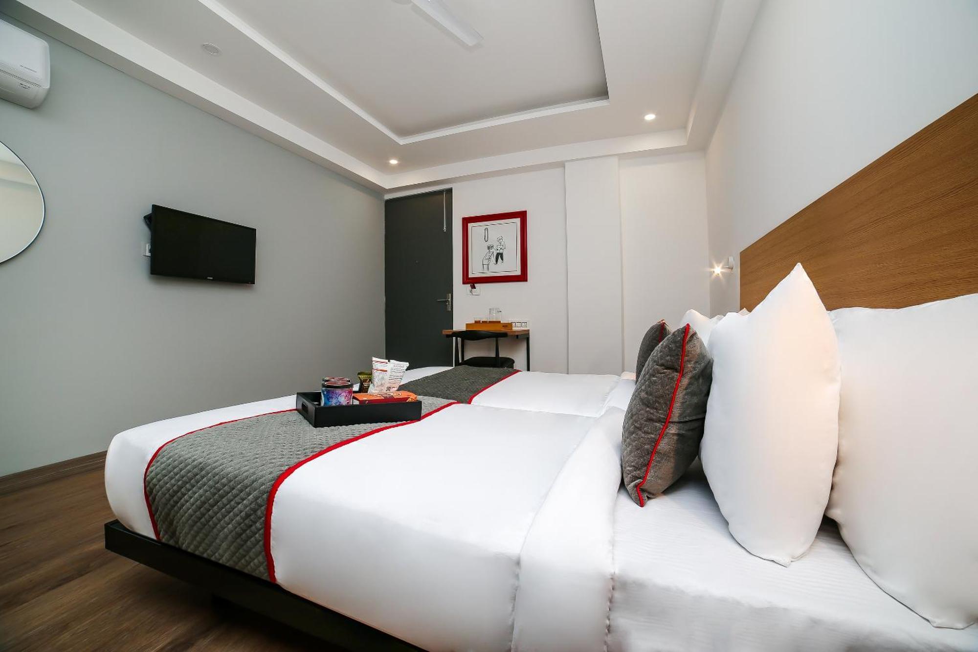 Townhouse Sohna Road 2 Hotel Gurgaon Ngoại thất bức ảnh