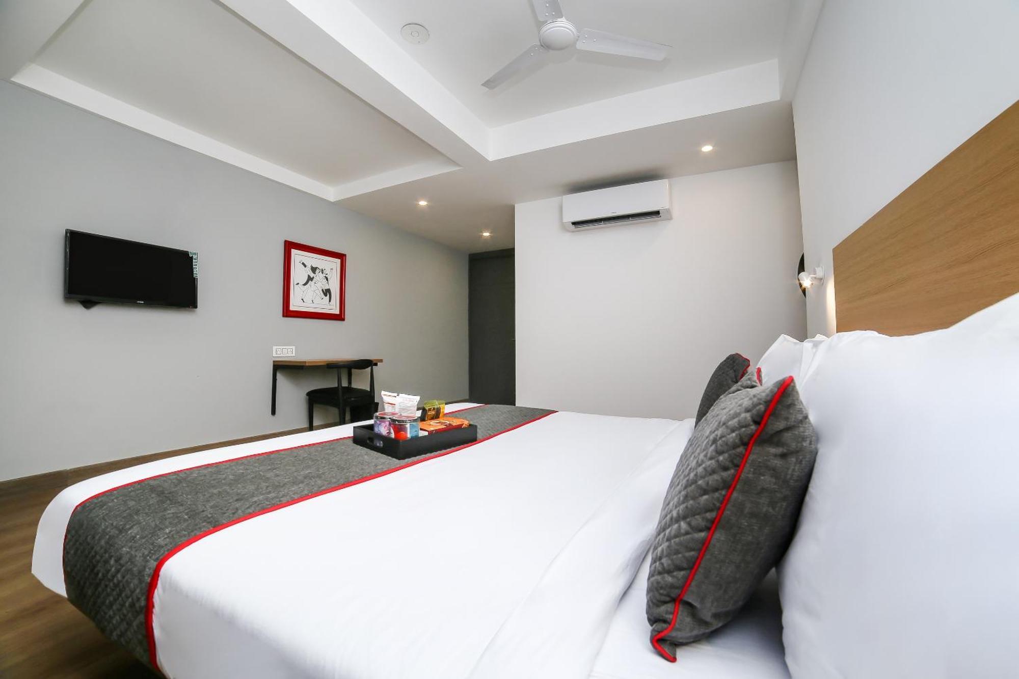 Townhouse Sohna Road 2 Hotel Gurgaon Ngoại thất bức ảnh