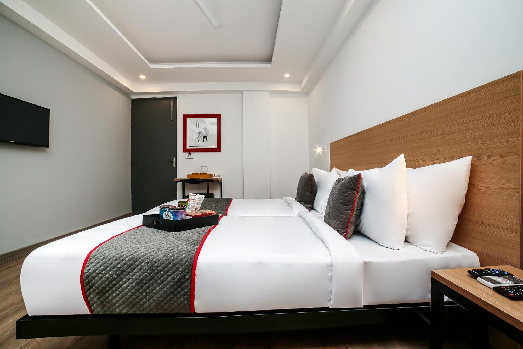 Townhouse Sohna Road 2 Hotel Gurgaon Ngoại thất bức ảnh